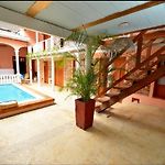 Room In Guest Room - Ca-7 Gethsemane Room With Breakfast Included And Wifi