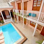 Room In Guest Room - Ca-7 Gethsemane Room With Breakfast Included And Wifi