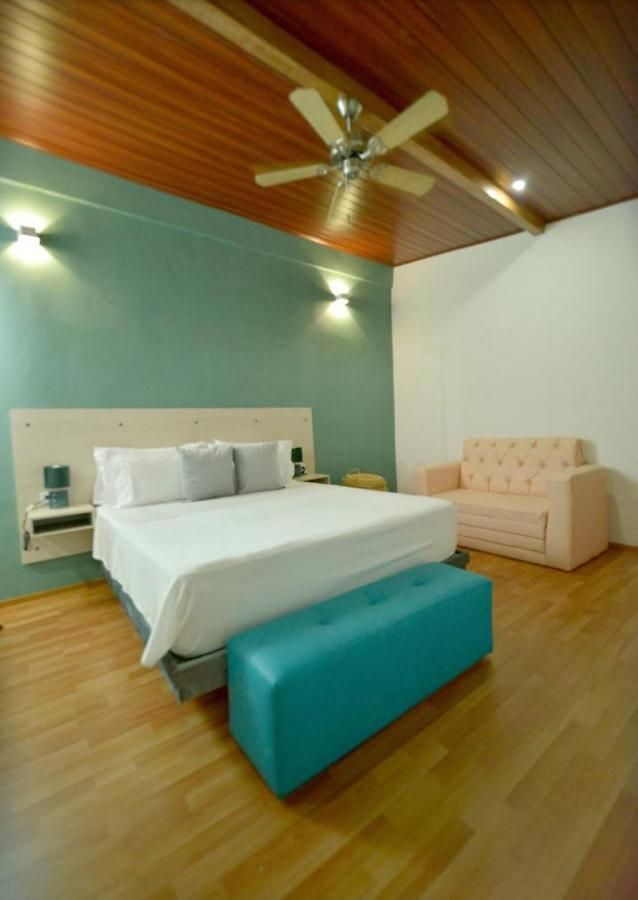 In Guest - Ca-7 Gethsemane With Breakfast Included And Wifi Pensión *