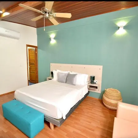 In Guest - Ca-7 Gethsemane With Breakfast Included And Wifi Guest house
